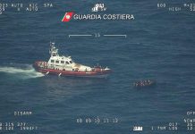 Canale di Sicilia, pescatori come i pirati: assaltavano le navi dei migranti, fermati quattro tunisini