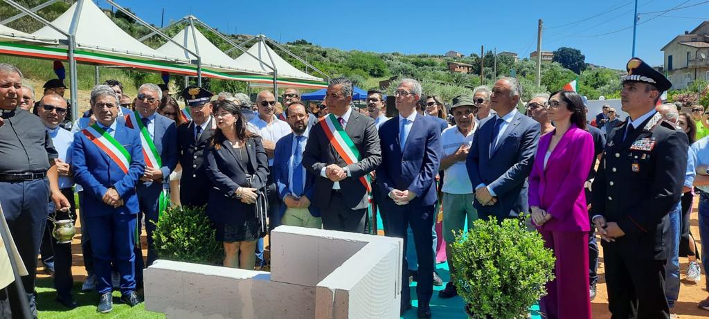Cerimonia posa prima pietra nuova caserma di Santa Elisabetta Cerimonia posa prima pietra nuova caserma di Santa Elisabetta