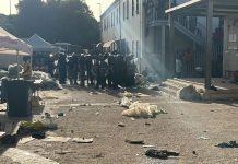 Lampedusa, rissa fra minori in hotspot: 15 feriti