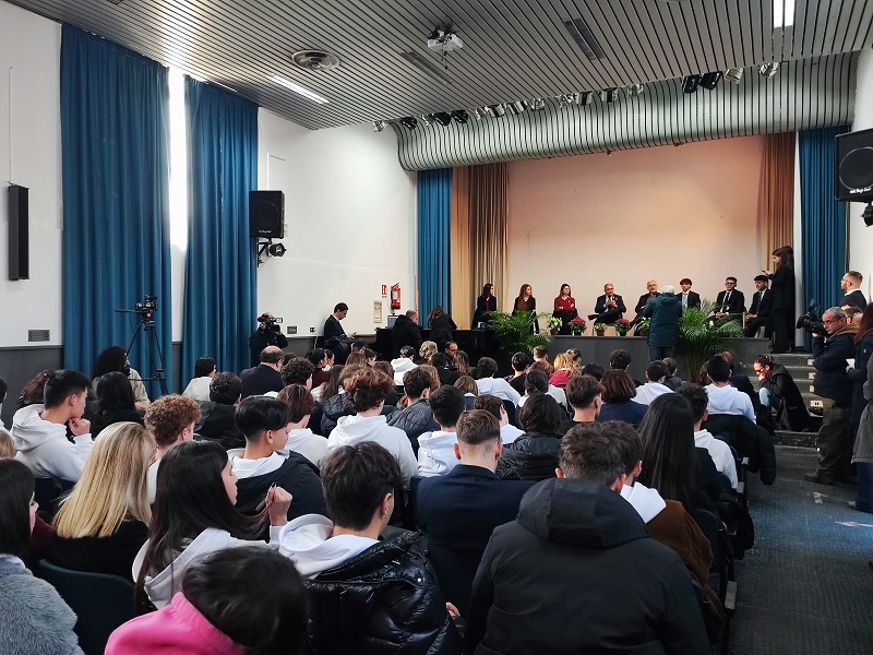 Dialogo con il Procuratore Maurizio De Lucia: Matteo Messina Denaro al centro della conversazione con gli studenti del Gonzaga Dialogo con il Procuratore Maurizio De Lucia: Matteo Messina Denaro al centro della conversazione con gli studenti del Gonzaga