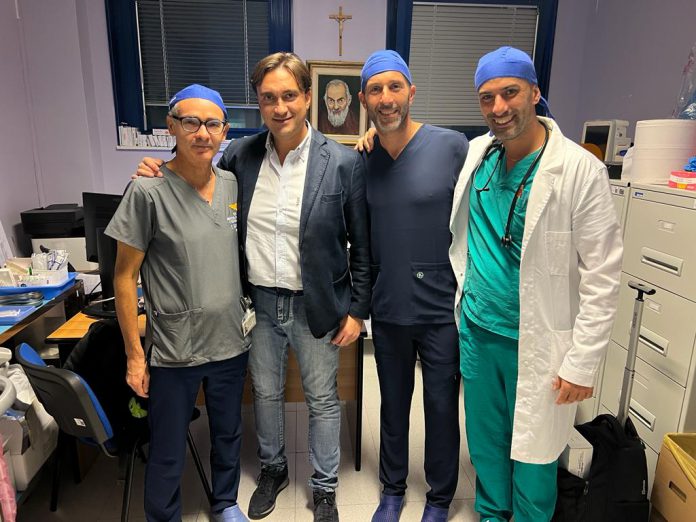 parte dei sanitari dell'equipe impegnata nell'intervento