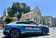 La Lamborghini Urus della Polizia ha fatto tappa a Catania e Acireale: Tra sicurezza e solidarietà