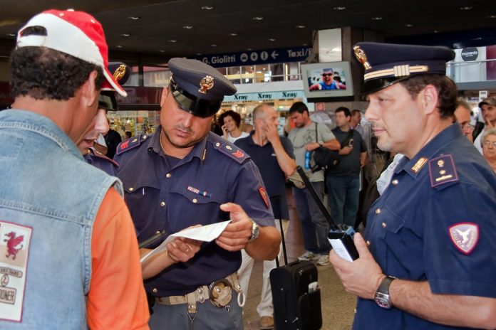 CONTROLLI POLIZIA